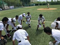 中学軟式野球部の練習風景