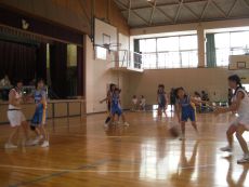 0907jhbasket1.jpg