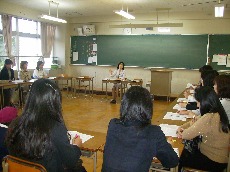 2006_1106画像0003懇談.jpg